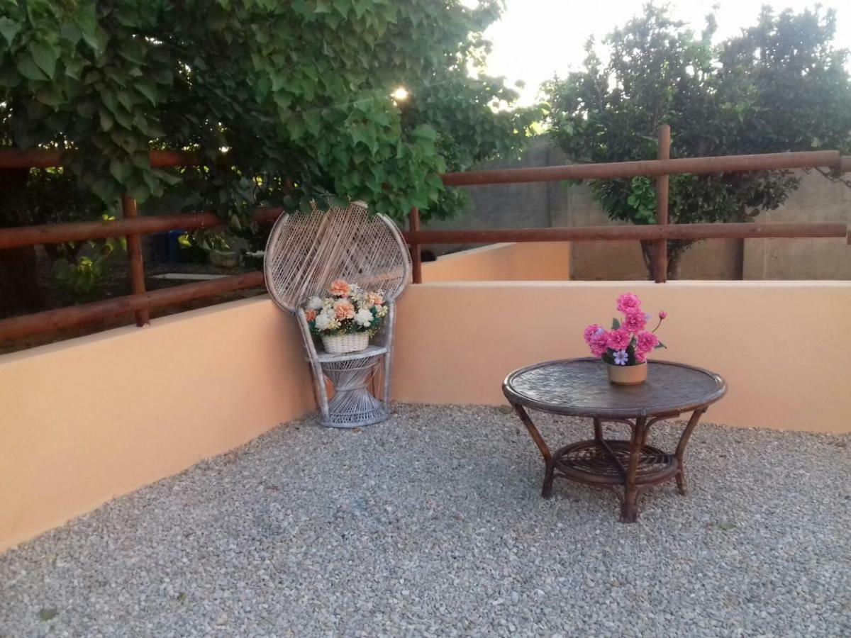Casa Marina Lu Tuvaraggiu Casa Vacanze Sorso Exteriör bild