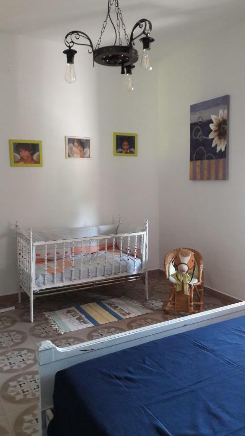 Casa Marina Lu Tuvaraggiu Casa Vacanze Sorso Exteriör bild
